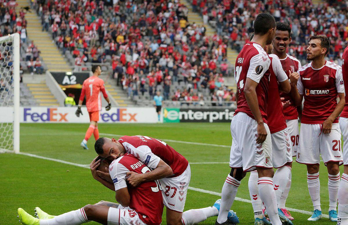 圣埃蒂安客场遭遇马赛阵容斗志昂扬的简单介绍