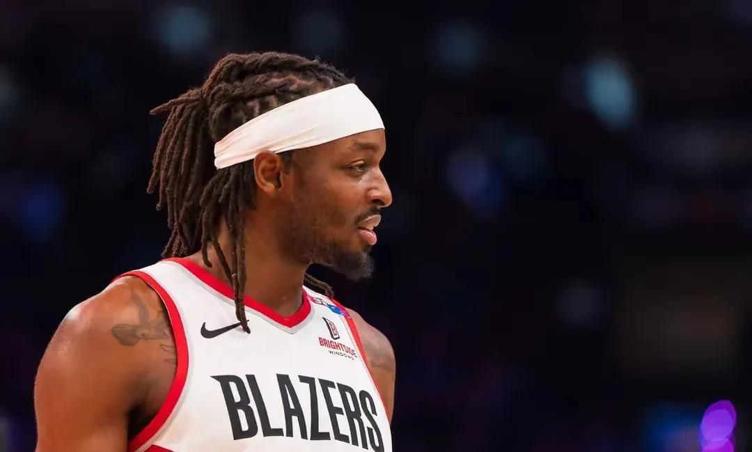 开拓者主场击败黄蜂，继续保持对胜的简单介绍