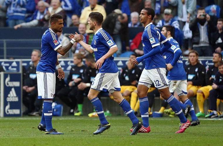 开云下载-沙尔克04客场失利，德甲排名下滑