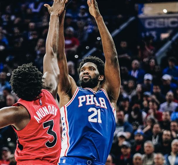 开云体育-传闻满天飞！球队内部情况引发球迷热议的简单介绍