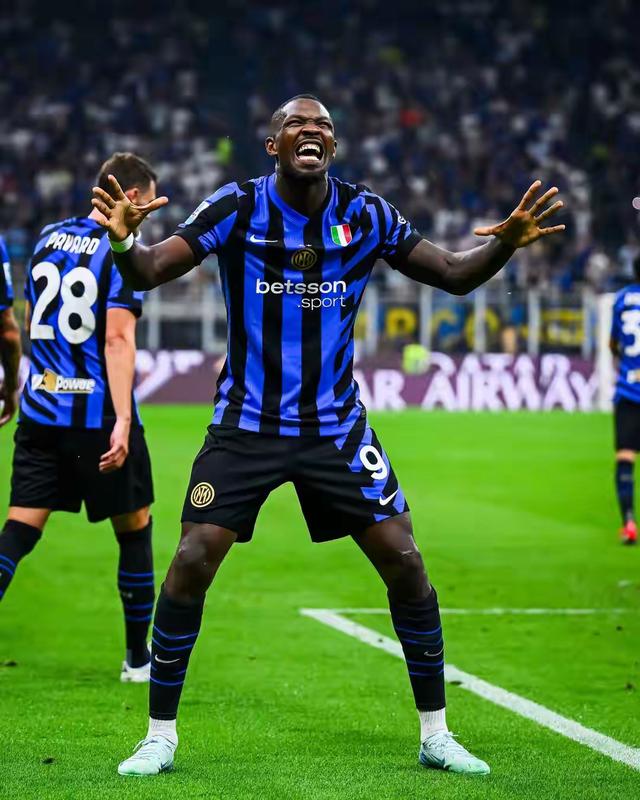 开云体育官网-法国队前锋助攻两次取胜，球技精湛的简单介绍