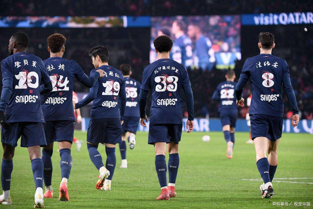 切尔西主场大胜里昂,锁定欧冠小组第一 切尔西主场大胜里昂,锁定欧冠小组第一