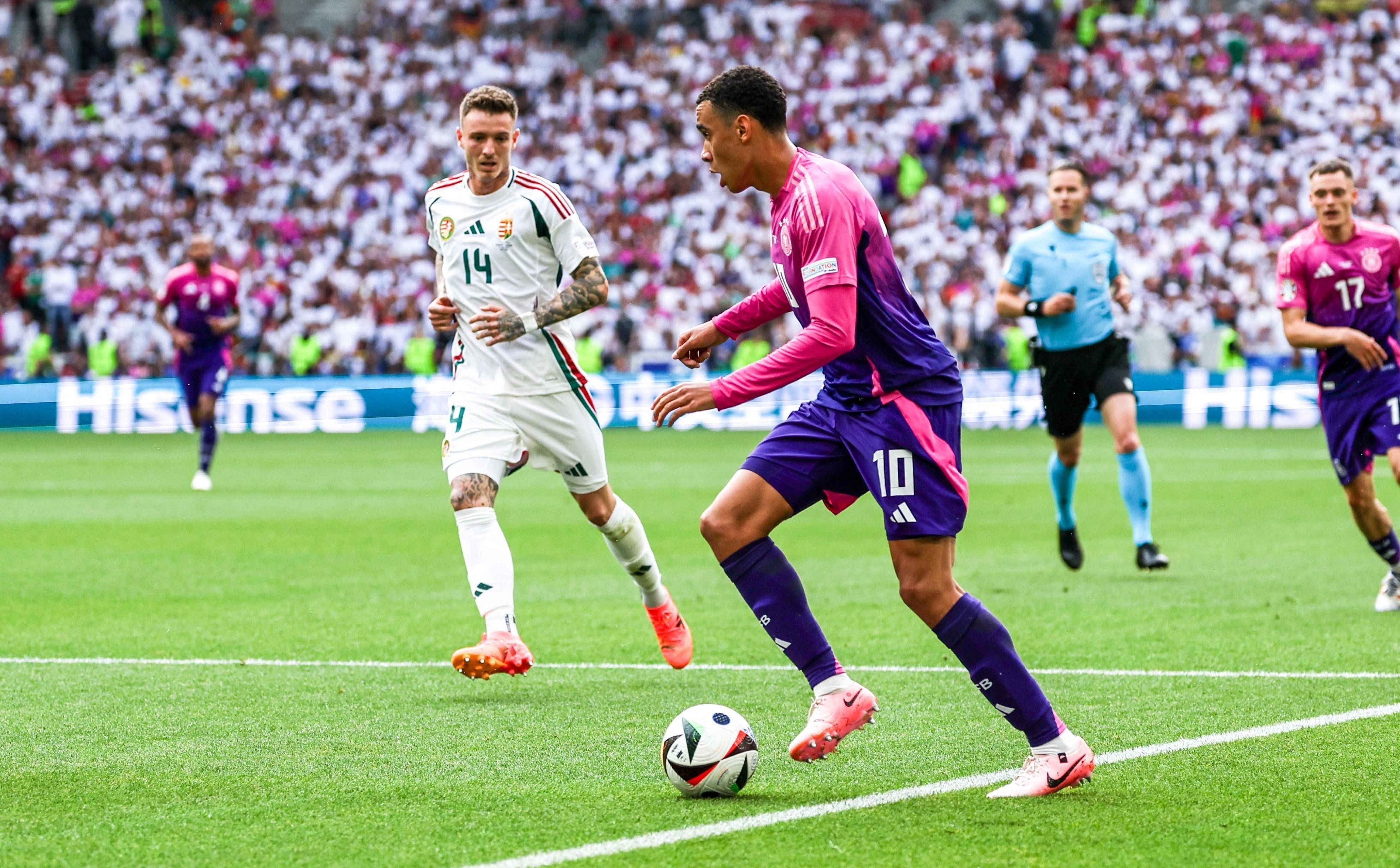 德国队实力碾压对手,成功晋级比赛 德国队实力碾压对手,成功晋级比赛