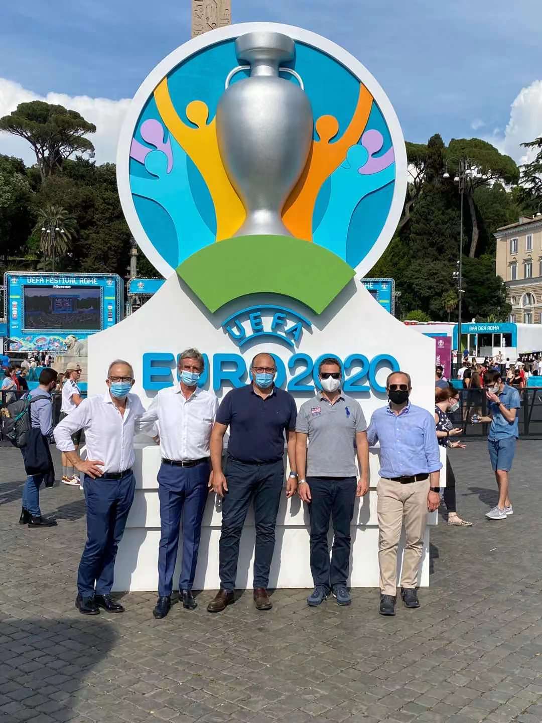 雄鹿大胜开门红，轻松赢得首场比赛的简单介绍