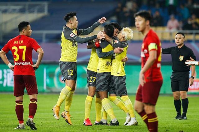 天津泰达实力不俗，客场夺分