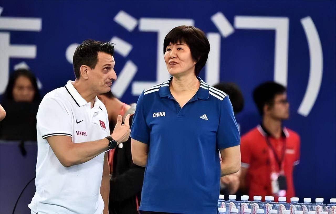 包含意大利足球联赛冠军悬念仍未揭晓,球迷热情不减的词条 包含意大利足球联赛冠军悬念仍未揭晓,球迷热情不减的词条