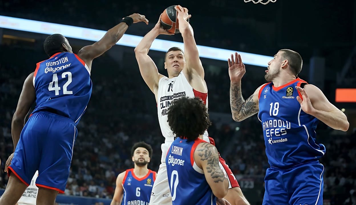 湖南男篮险胜贵州，晋级榜首