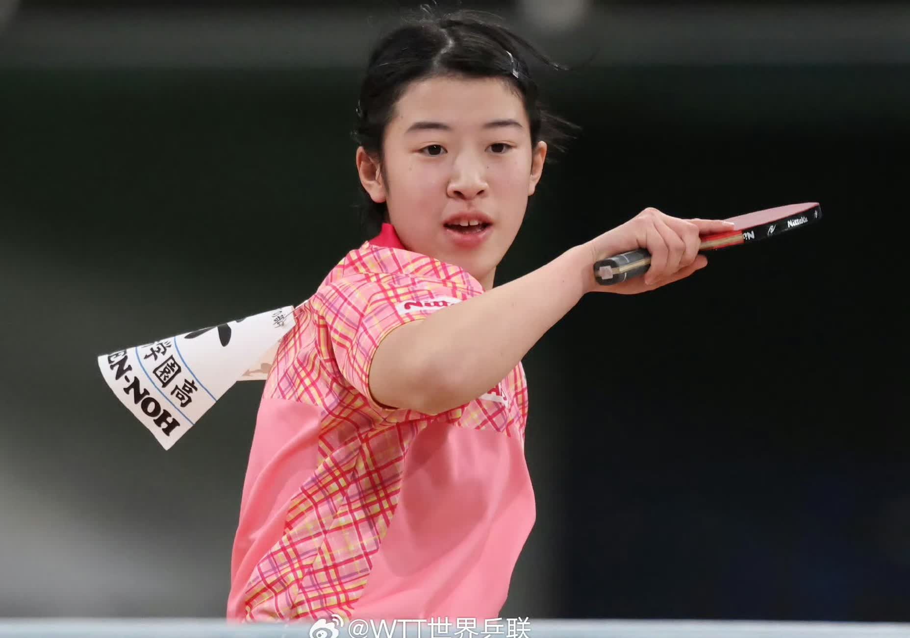 日本选手勇夺冠军，表现出色