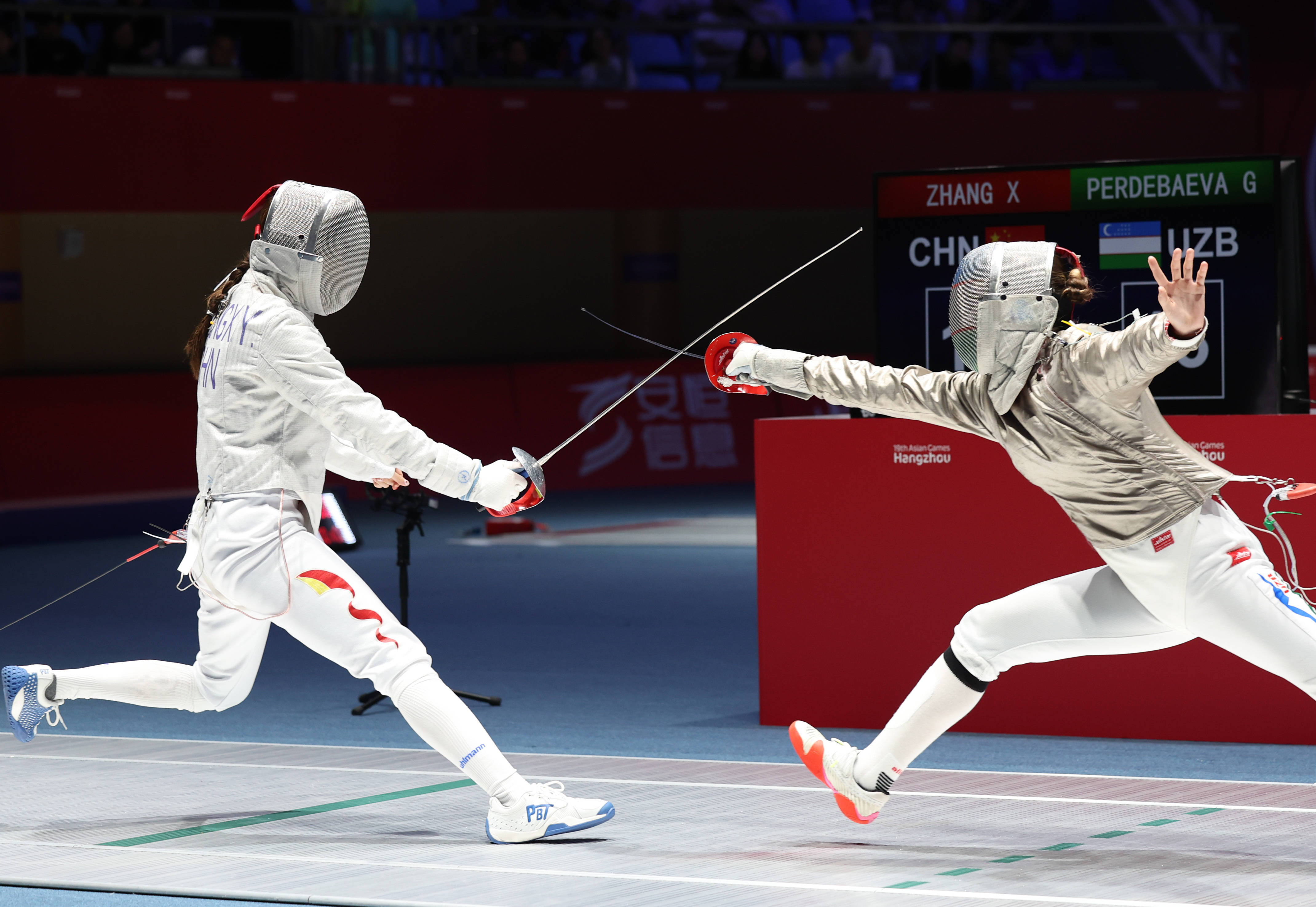 开云体育中国-韩国运动员在击剑比赛中夺得冠军