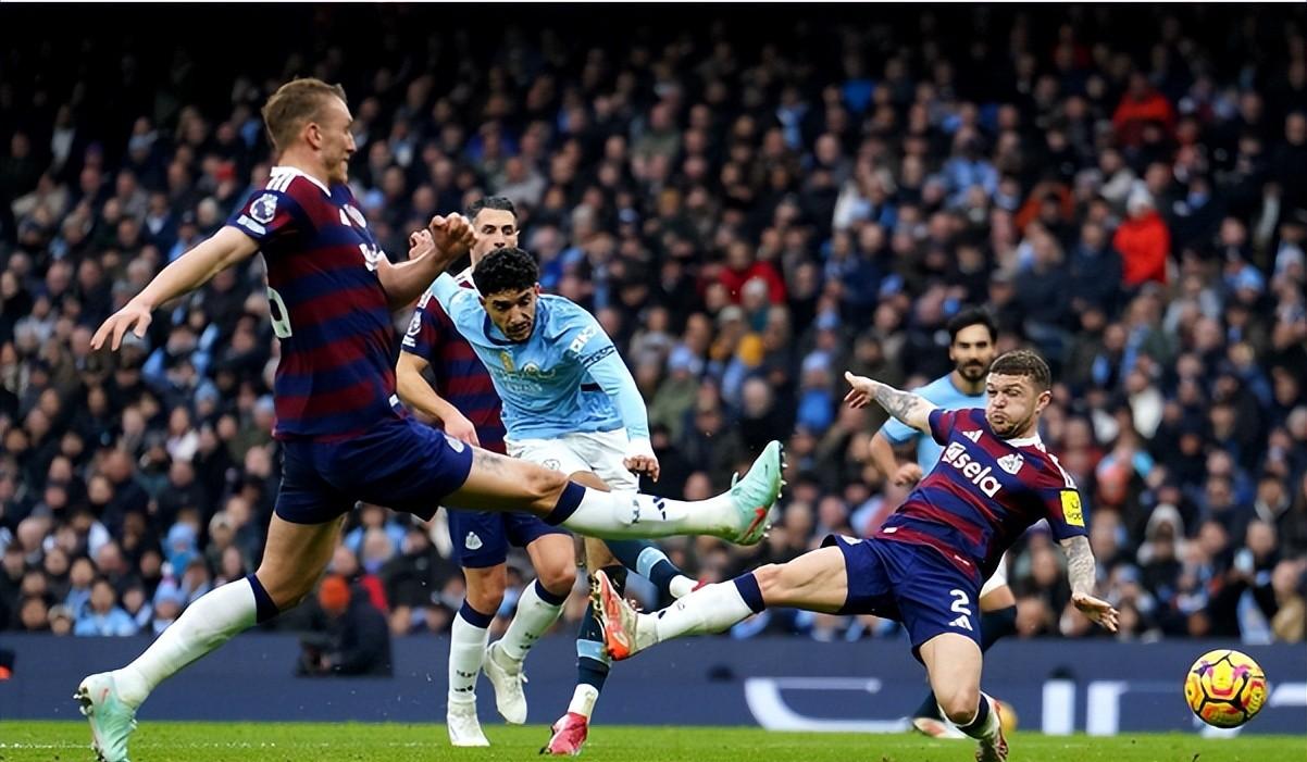 曼城门将神扑惊艳全场，助球队全取三分的简单介绍