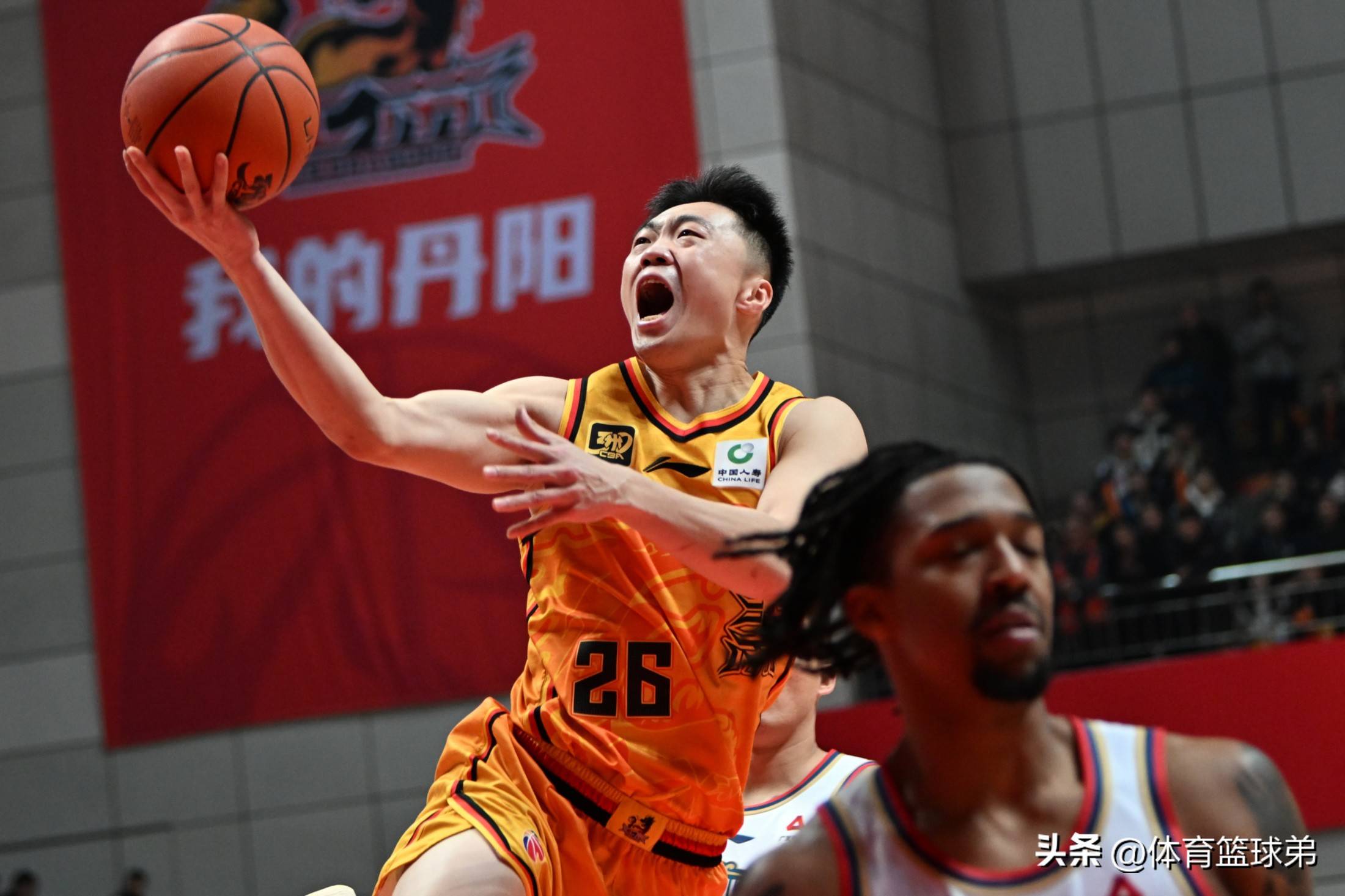 江苏队遭遇惨败，教练组急需调整