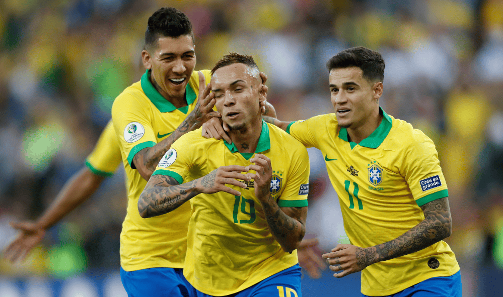 关于巴西对阵西班牙，决定冠军争夺权的信息