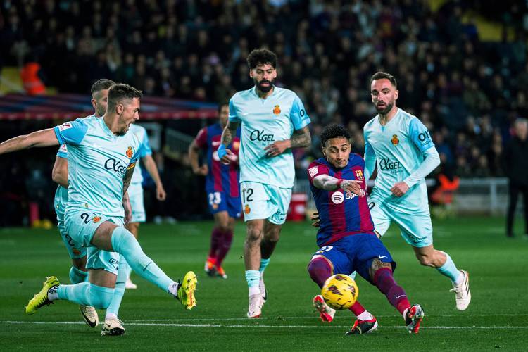 皇家马德里客场不敌巴伦西亚,遭遇惨败的简单介绍 皇家马德里客场不敌巴伦西亚,遭遇惨败的简单介绍