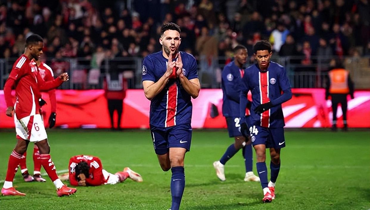 摩纳哥客场大胜队员表现出色 摩纳哥客场大胜队员表现出色