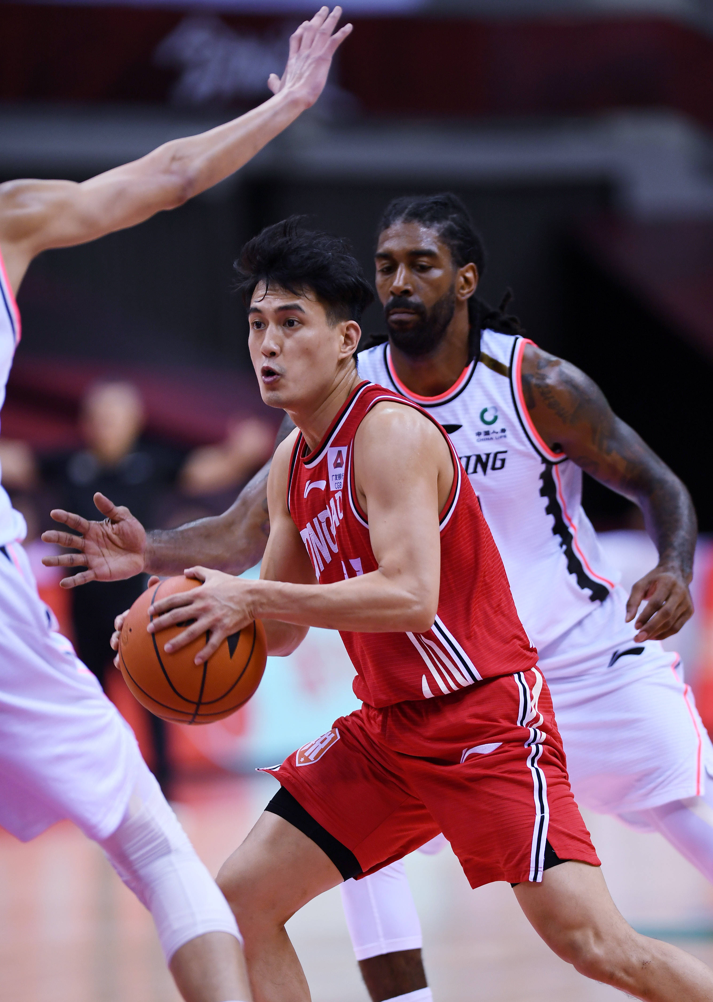 开云体育APP下载-球员技术精湛，展现球场风采