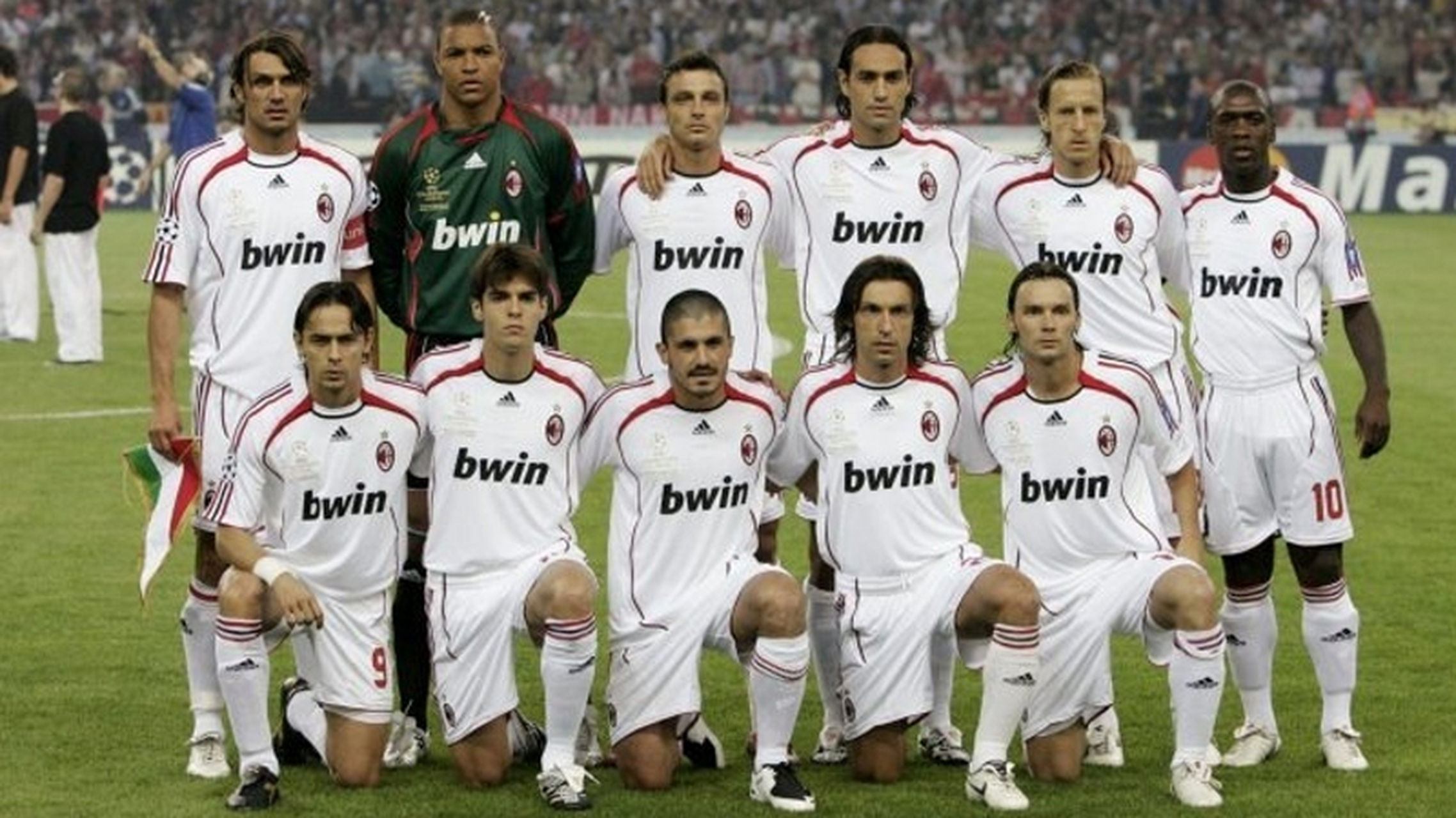 关于曼联挑战AC米兰,双方谁能摘得头筹?的信息 关于曼联挑战AC米兰,双方谁能摘得头筹?的信息