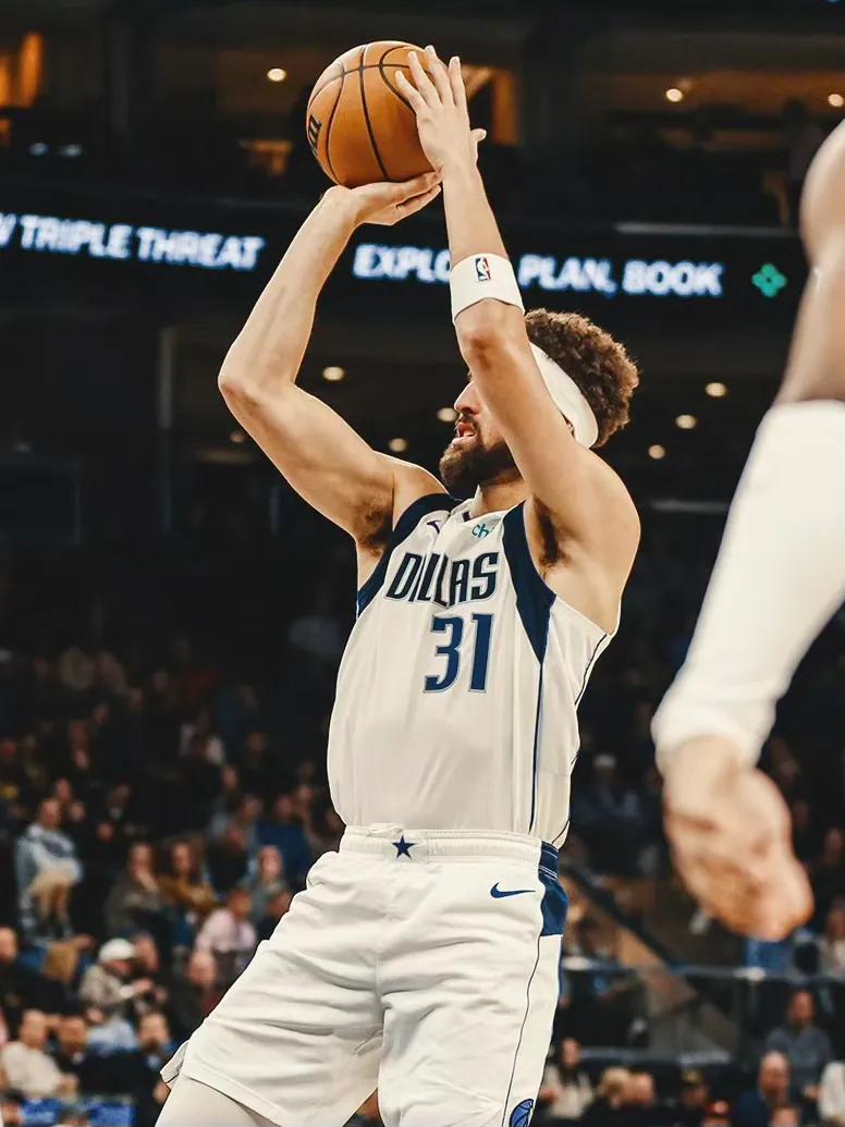 关于汤普森替补贡献,助勇士胜爵士继续领跑的信息 关于汤普森替补贡献,助勇士胜爵士继续领跑的信息