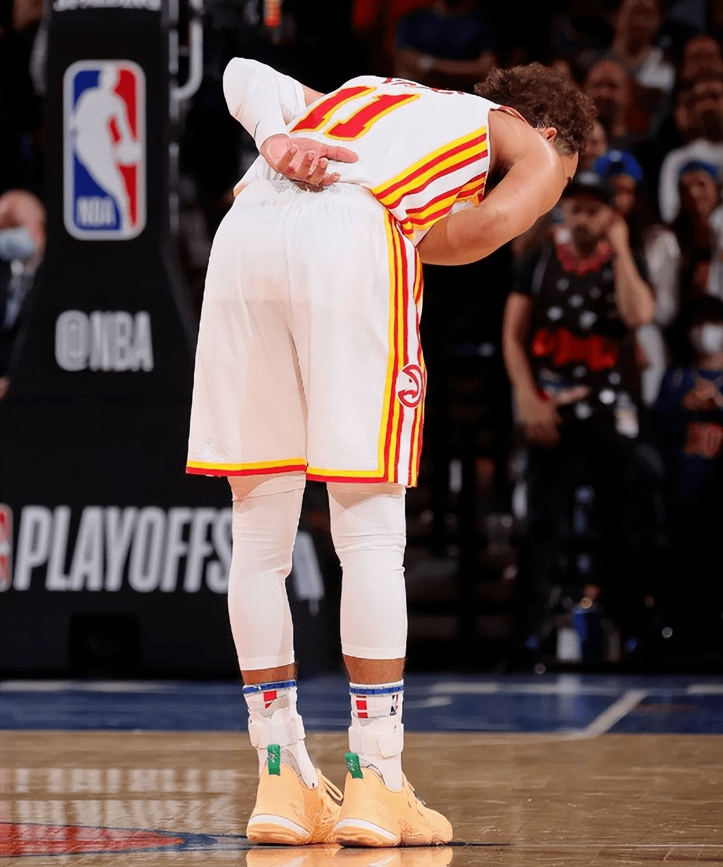 麦迪逊广场花园之战，尼克斯大胜老鹰