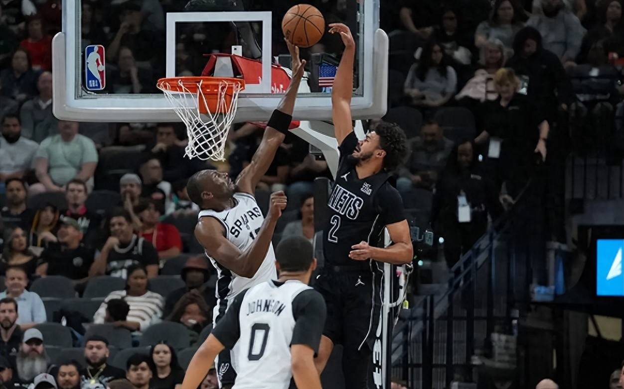 开云体育平台APP-篮网挑战尼克斯，东部两强交锋引人关注