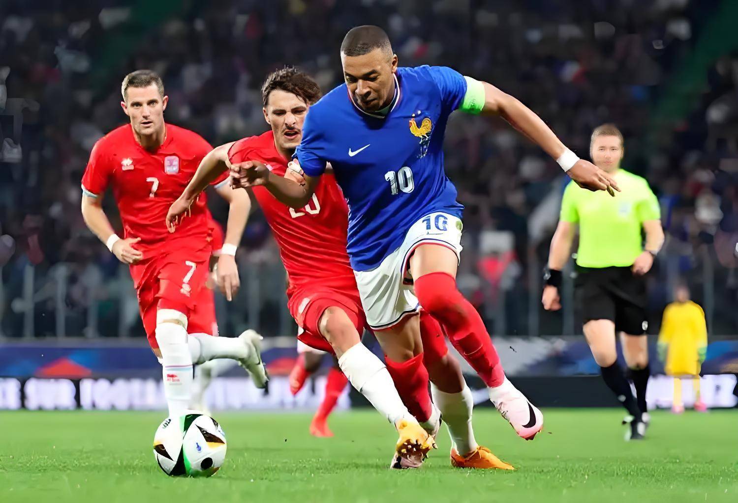 开云平台-爱尔兰队惊险取胜，晋级下一轮比赛！