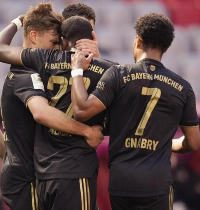 开云体育中国-关于曼联碾压智利，莱万打破历史纪录的信息